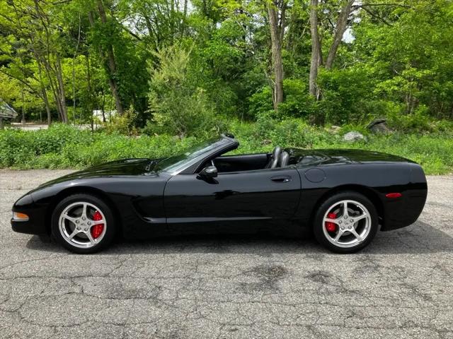 2000 Chevrolet Corvette Base