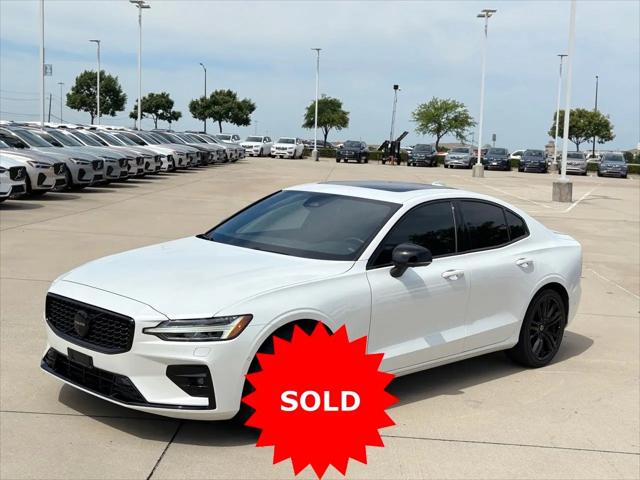 2024 Volvo S60 B5 Plus Black Edition