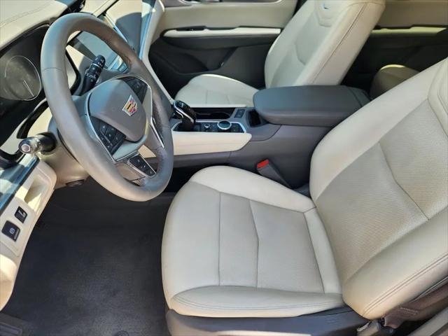 2022 Cadillac XT5 FWD Premium Luxury