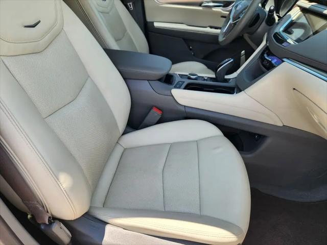 2022 Cadillac XT5 FWD Premium Luxury