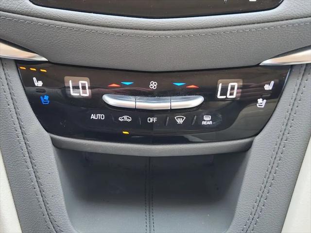 2022 Cadillac XT5 FWD Premium Luxury