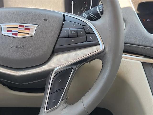 2022 Cadillac XT5 FWD Premium Luxury