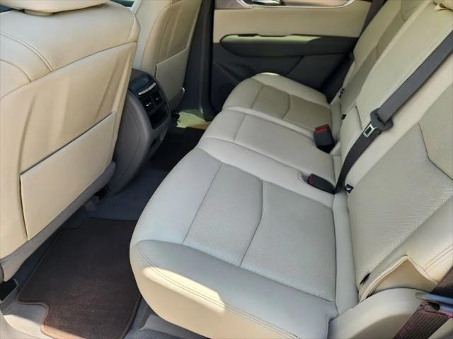 2022 Cadillac XT5 FWD Premium Luxury