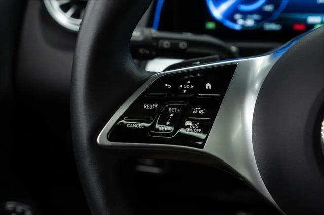 2025 Mercedes-Benz EQB 300 4MATIC