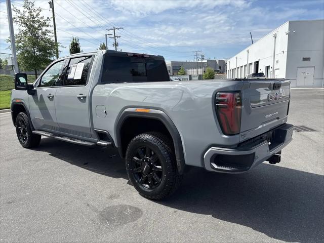 2025 GMC Sierra 3500HD 4WD Crew Cab Standard Bed AT4