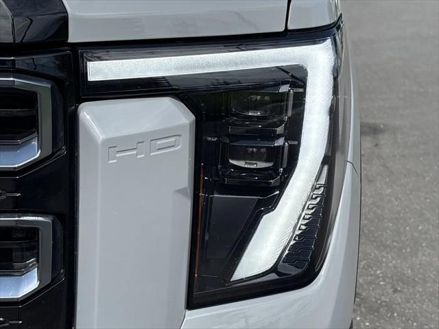 2025 GMC Sierra 3500HD 4WD Crew Cab Standard Bed AT4