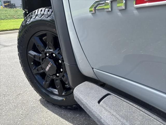 2025 GMC Sierra 3500HD 4WD Crew Cab Standard Bed AT4