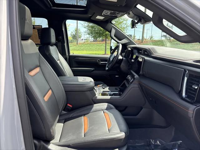 2025 GMC Sierra 3500HD 4WD Crew Cab Standard Bed AT4