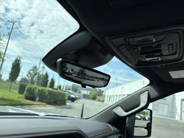 2025 GMC Sierra 3500HD 4WD Crew Cab Standard Bed AT4