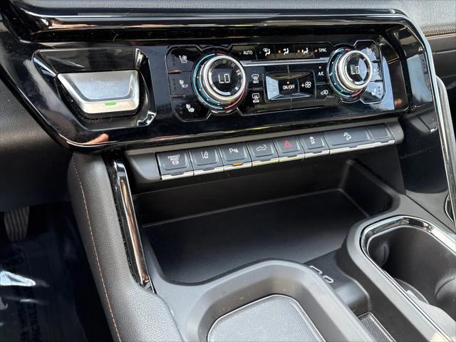 2025 GMC Sierra 3500HD 4WD Crew Cab Standard Bed AT4