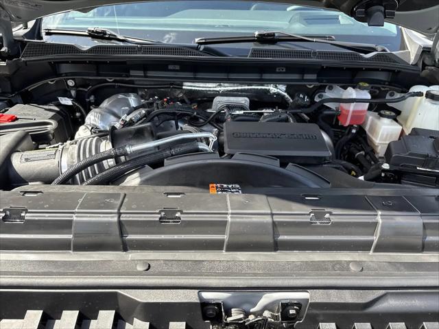 2025 GMC Sierra 3500HD 4WD Crew Cab Standard Bed AT4