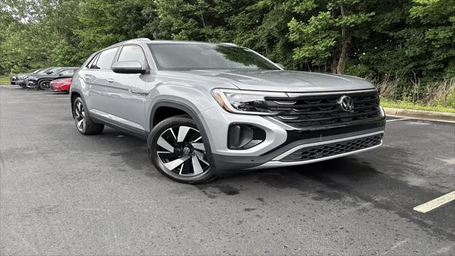 2026 Volkswagen Atlas Cross Sport SE with Technology