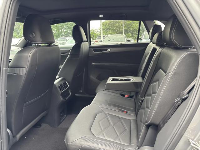 2026 Volkswagen Atlas Cross Sport SE with Technology