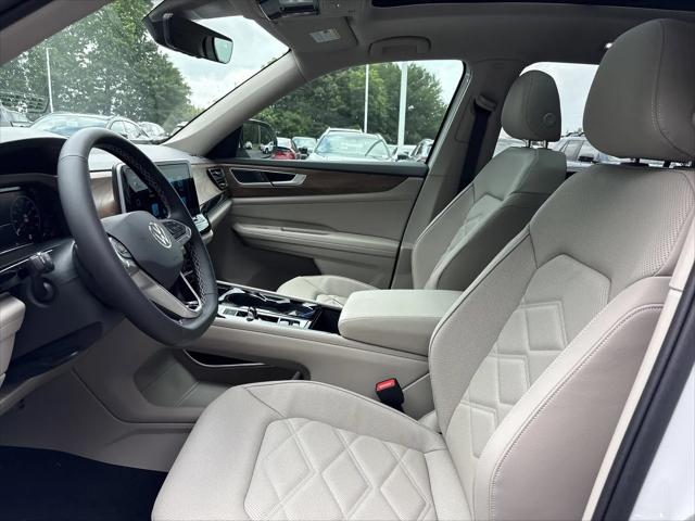 2026 Volkswagen Atlas SE with Technology