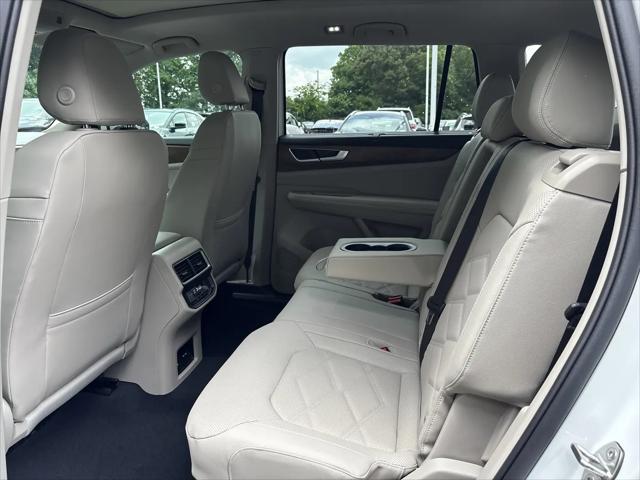 2026 Volkswagen Atlas SE with Technology