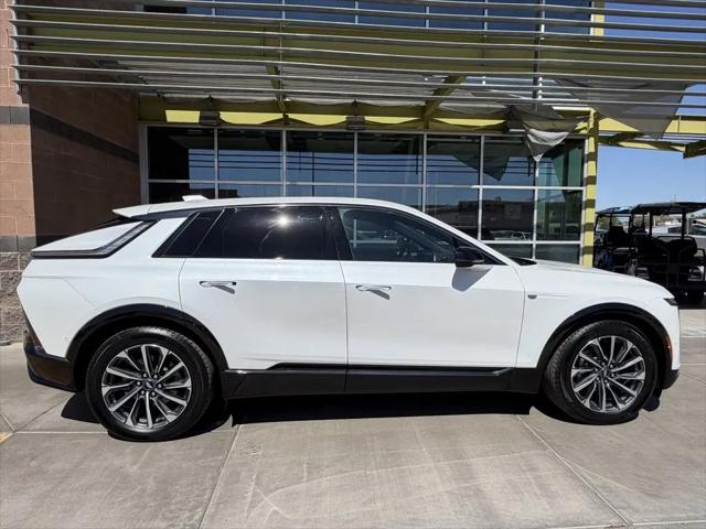 2024 Cadillac iQ Sport w/1SF