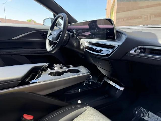 2024 Cadillac iQ Sport w/1SF