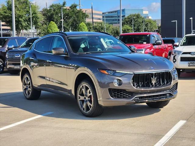 2017 Maserati Levante Standard