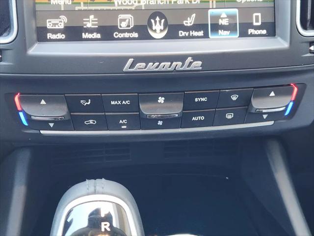 2017 Maserati Levante Standard