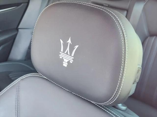 2017 Maserati Levante Standard