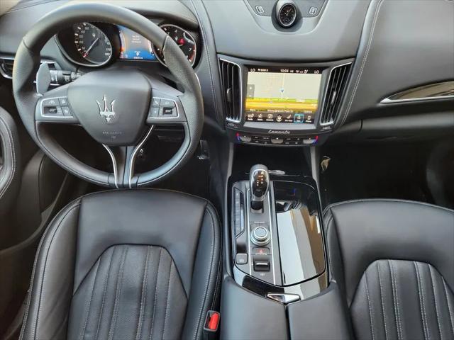 2017 Maserati Levante Standard
