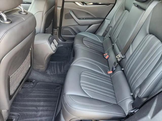 2017 Maserati Levante Standard