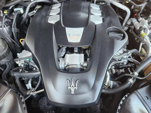 2017 Maserati Levante Standard