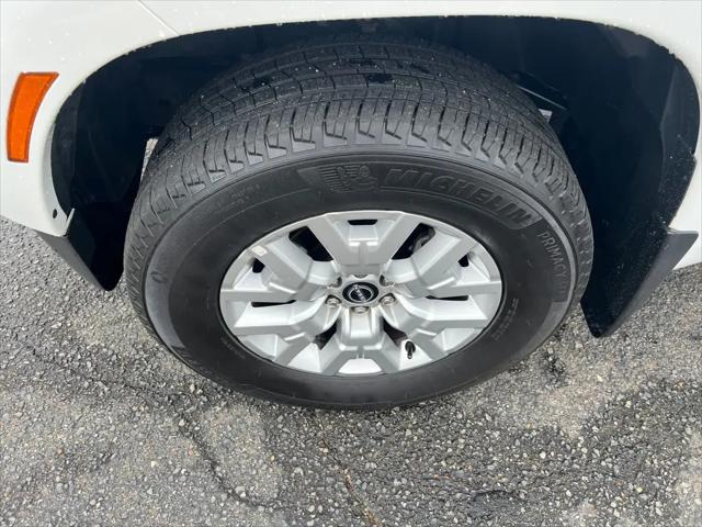 2024 Nissan Frontier Crew Cab SV 4x4