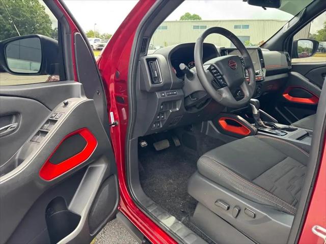 2025 Nissan Frontier Crew Cab PRO-4X 4x4