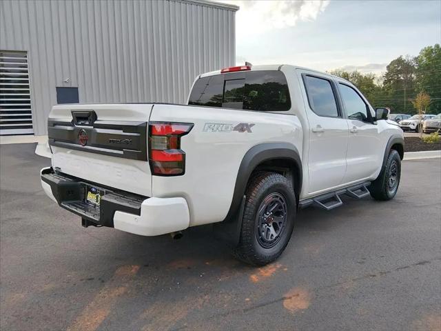 2025 Nissan Frontier Crew Cab PRO-4X 4x4