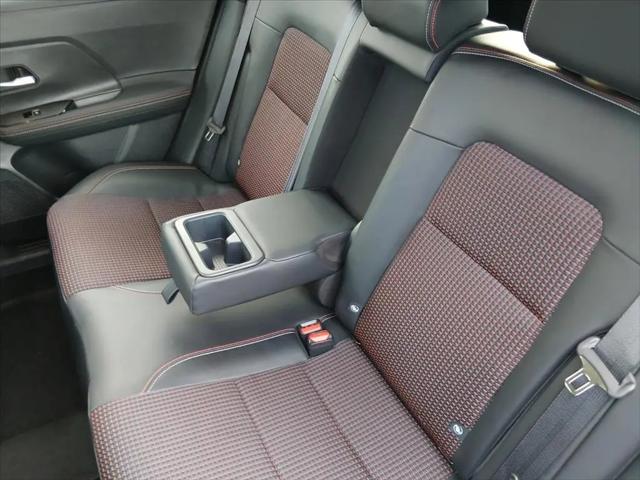2025 Nissan Kicks SR FWD