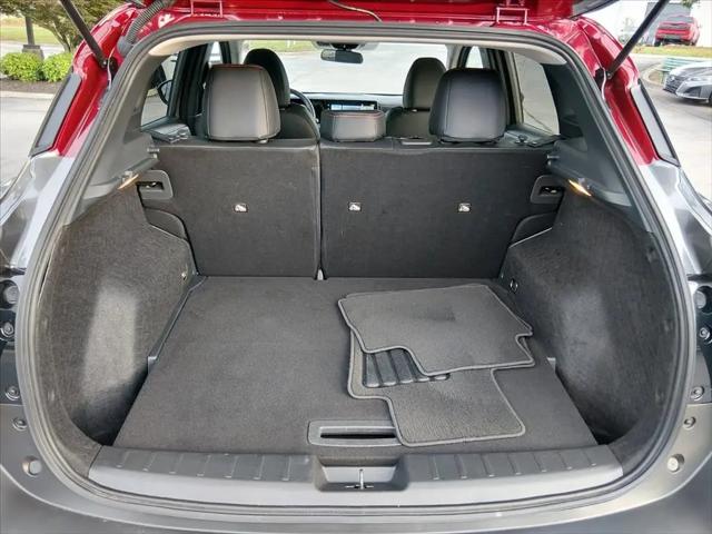 2025 Nissan Kicks SR FWD