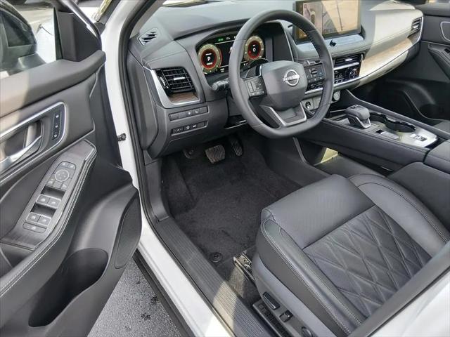 2025 Nissan Rogue Platinum FWD