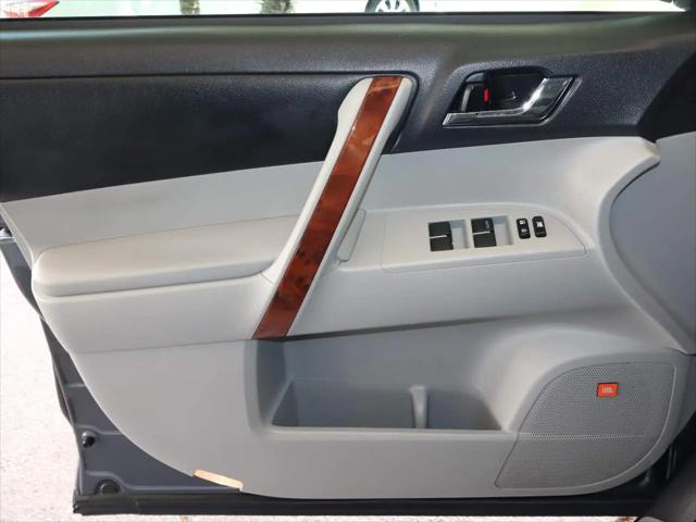 2012 Toyota Highlander Limited V6