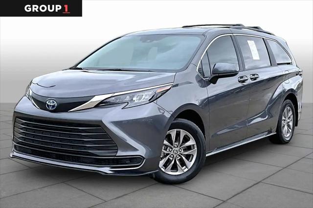 2025 Toyota Sienna LE for sale in Tulsa, OK