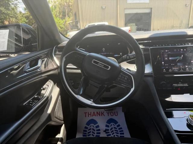 2023 Jeep Grand Cherokee L Altitude 4x2