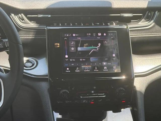 2023 Jeep Grand Cherokee L Altitude 4x2