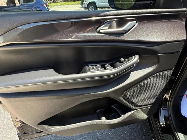2023 Jeep Grand Cherokee L Altitude 4x2
