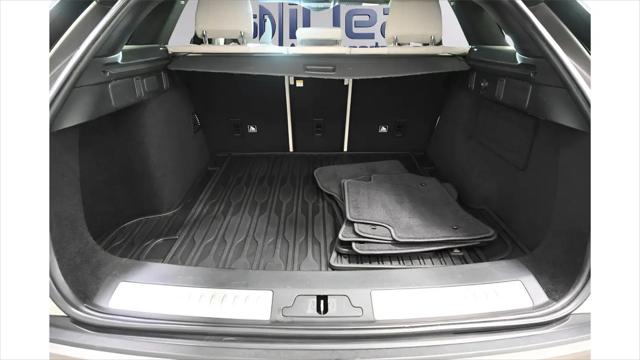 2020 Land Rover Range Rover Velar P250 R-Dynamic S