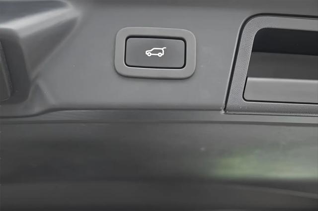 2020 Land Rover Range Rover Velar P250 R-Dynamic S