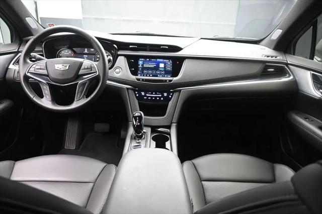 2025 Cadillac XT5 FWD Premium Luxury