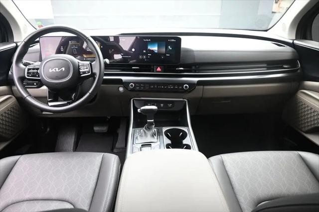 2025 Kia Carnival MPV LXS