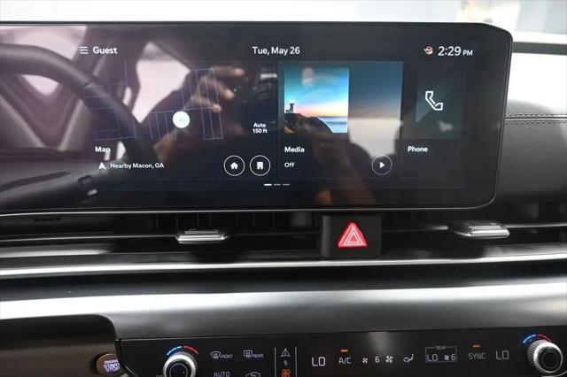 2025 Kia Carnival MPV LXS