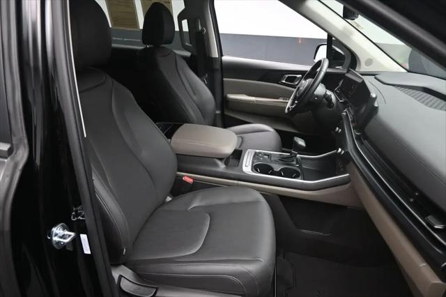 2025 Kia Carnival MPV LXS