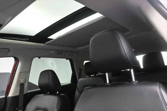 2024 Nissan Pathfinder Platinum FWD