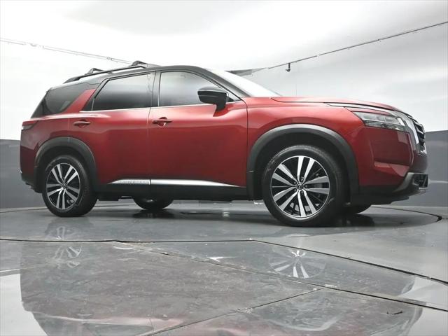 2024 Nissan Pathfinder Platinum FWD
