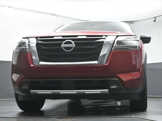 2024 Nissan Pathfinder Platinum FWD