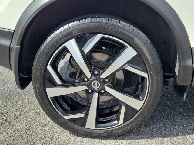 2021 Nissan Rogue Sport SL FWD Xtronic CVT