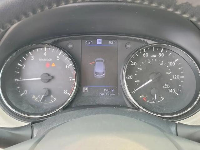 2021 Nissan Rogue Sport SL FWD Xtronic CVT