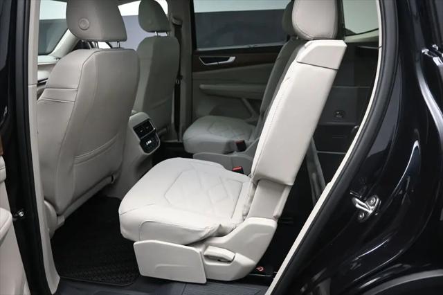 2026 Volkswagen Atlas SE with Technology